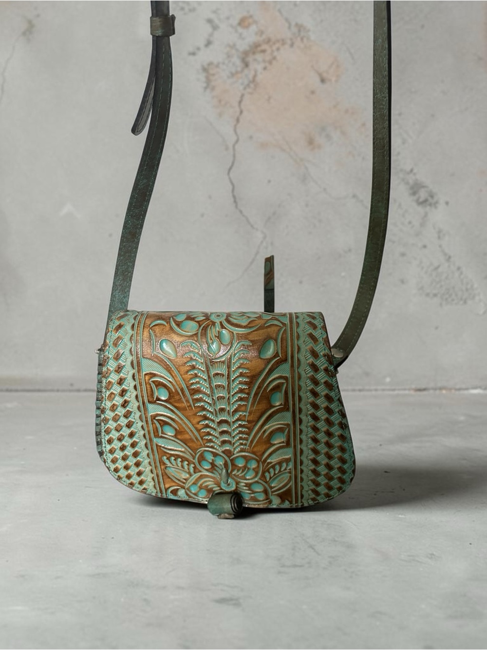 Patricia Nash Finch Crossbody Bag Tooled Turquoise Leather Saddle Purse - Picture 3 of 7